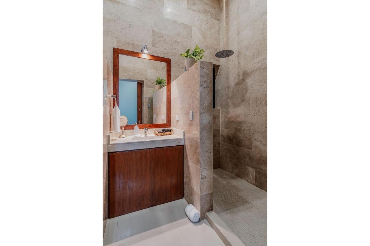 Rincon Del Cielo Rooftop With Glass Walled Pool ميريدا المظهر الخارجي الصورة